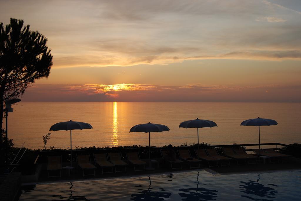 Grand Hotel San Pietro Палінуро Екстер'єр фото